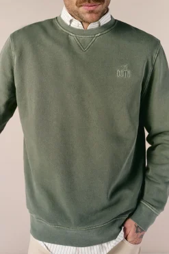 Sudadera b&aacute;sica lavada cuello redondo