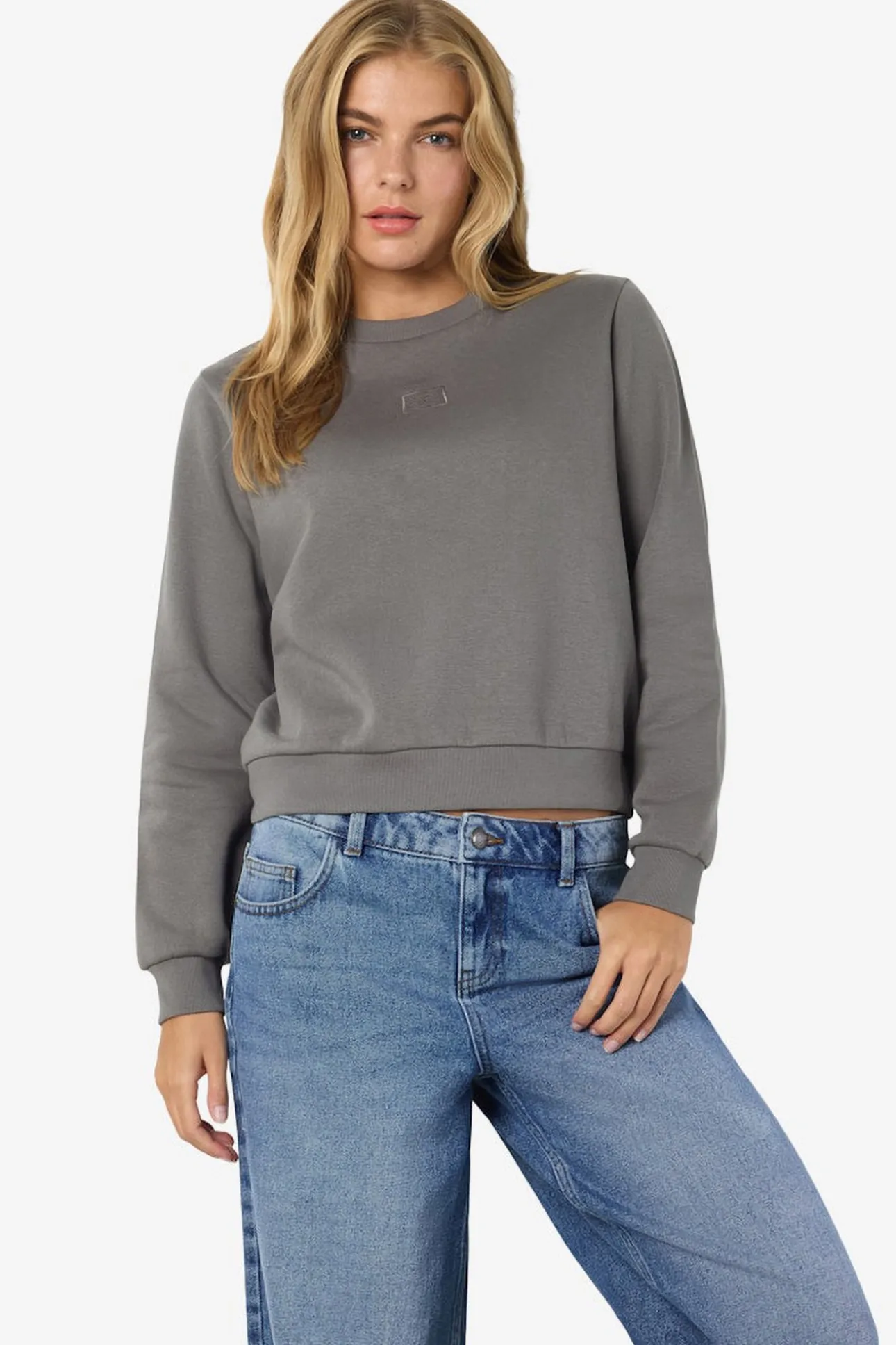 sudadera bordado marca