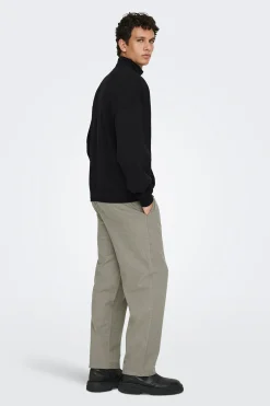 Sudadera con cremallera.