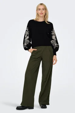 Sudadera detalles bordados