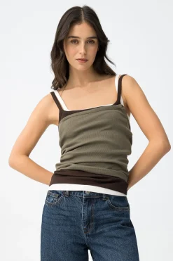 Top ajustado tirantes