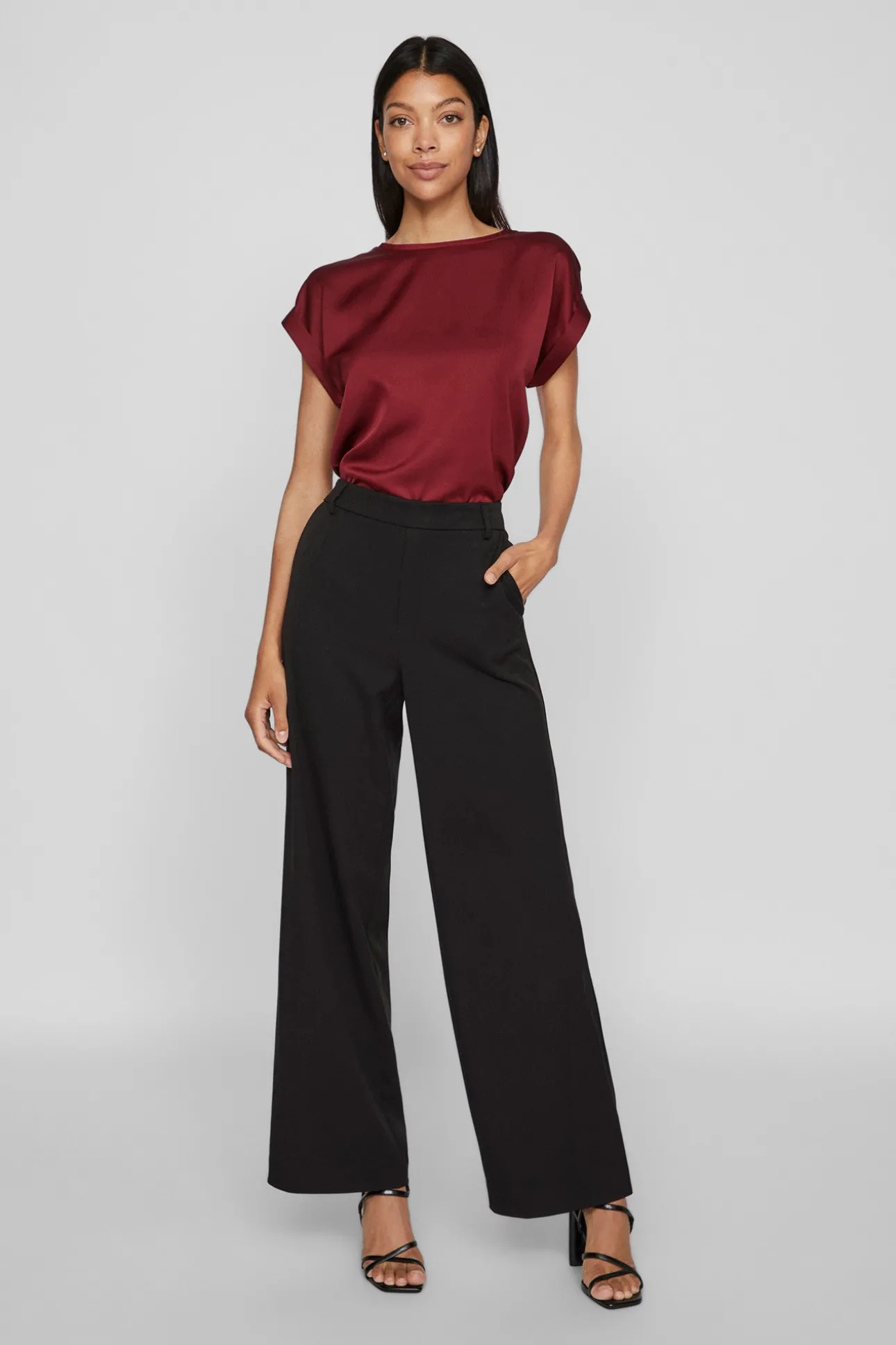 Top de manga corta satinado