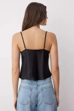 Top de tirantes satinado