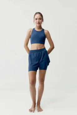 Top deportivo Bikila Azul marino