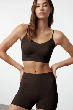 Top deportivo tirantes