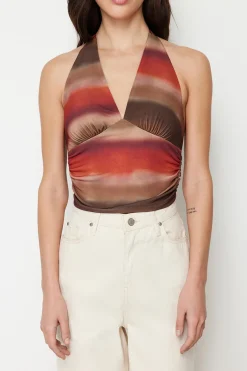 Top espalda descubierta