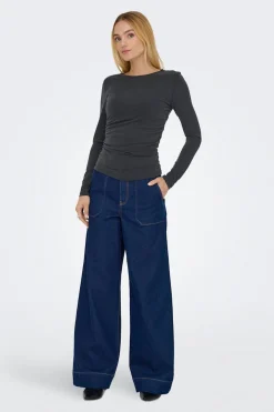 Top fruncido manga larga