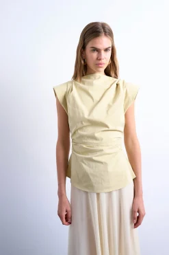 Top sin mangas estructurado