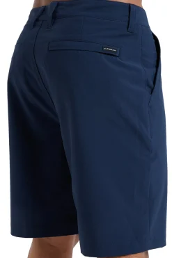 Traje de ba&ntilde;o logo