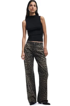 Vaquero de corte recto