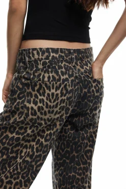 Vaquero de corte recto