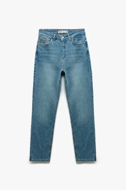 Vaquero de corte recto