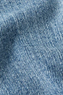 Vaquero Mosa de corte recto y talle medio