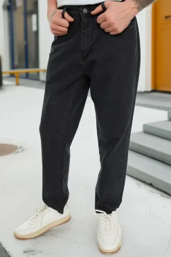 Vaqueros rectos de corte relajado