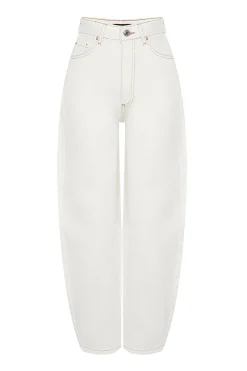 Vaqueros tipo barrel