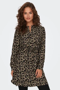 Vestido camisero corto