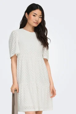 Vestido corto bordado