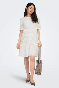 Vestido corto bordado