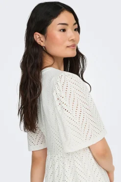 Vestido corto bordado