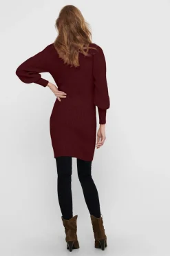 Vestido corto de canal&eacute;