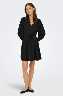 Vestido corto fluido