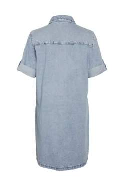 Vestido corto vaquero con manga corta, cuello y bolsillos frontales