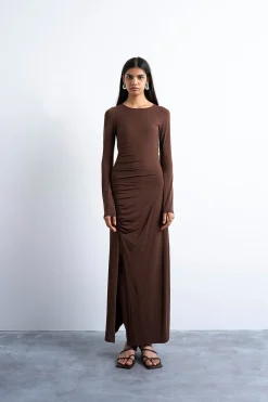 Vestido largo drapeado