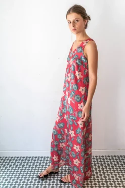 Vestido largo escote pico