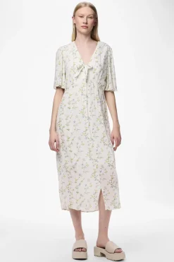 Vestido midi cuello pico