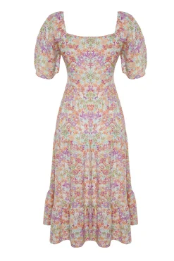 Vestido midi escote coraz&oacute;n