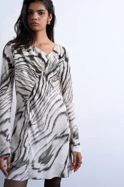 Vestido mini asim&eacute;trico