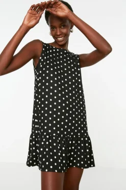 Vestido mini lunares