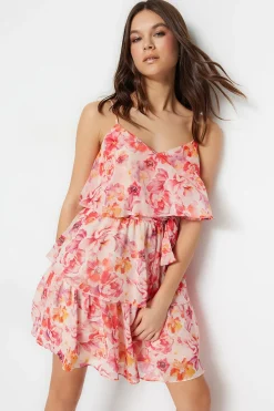 Vestido mini volantes