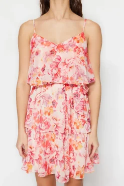 Vestido mini volantes