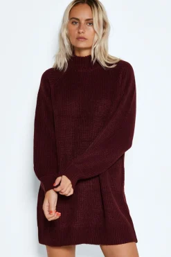 vestido punto cuello alto canal&eacute;