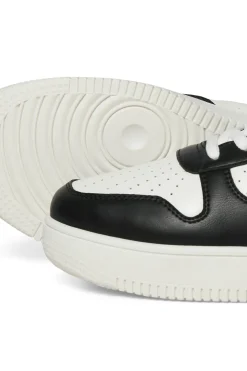 Zapatilla b&aacute;sica