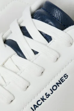 Zapatilla b&aacute;sica