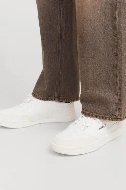 Zapatilla b&aacute;sica