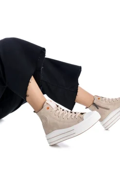 Zapatilla bot&iacute;n de mujer beige