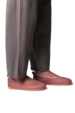 Zapatilla Cerrada Plana Para Mujer