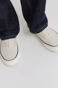 Zapatilla lona blanca