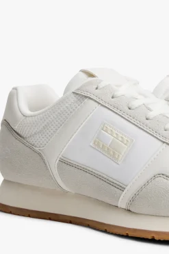 Zapatilla Tommy Jeans blanca con logo bandera