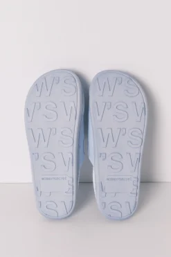 Zapatillas casa azul cerezas