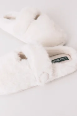 Zapatillas casa mercedita pelo blancas
