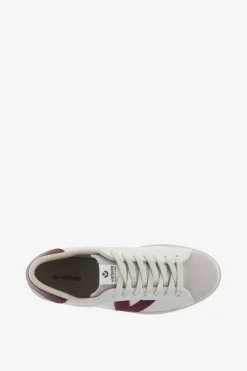 Zapatillas de piel Victoria Berl&iacute;n con piezas en contraste y puntera de serraje