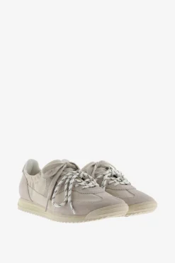 Zapatillas doble cord&oacute;n