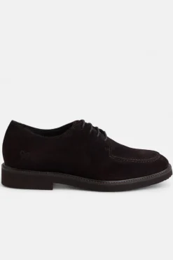 Zapato cl&aacute;sico serraje